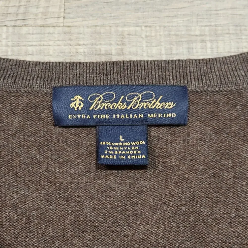Brooks Brothers‎ Mens Extra Fine Merino Wool V Neck Classic Sweater Brown